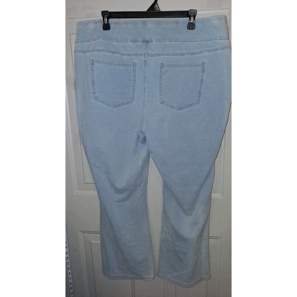 D&Co Denim & Company Women's Pull On Jeans Light Wash Stretch Straight Leg 20WP